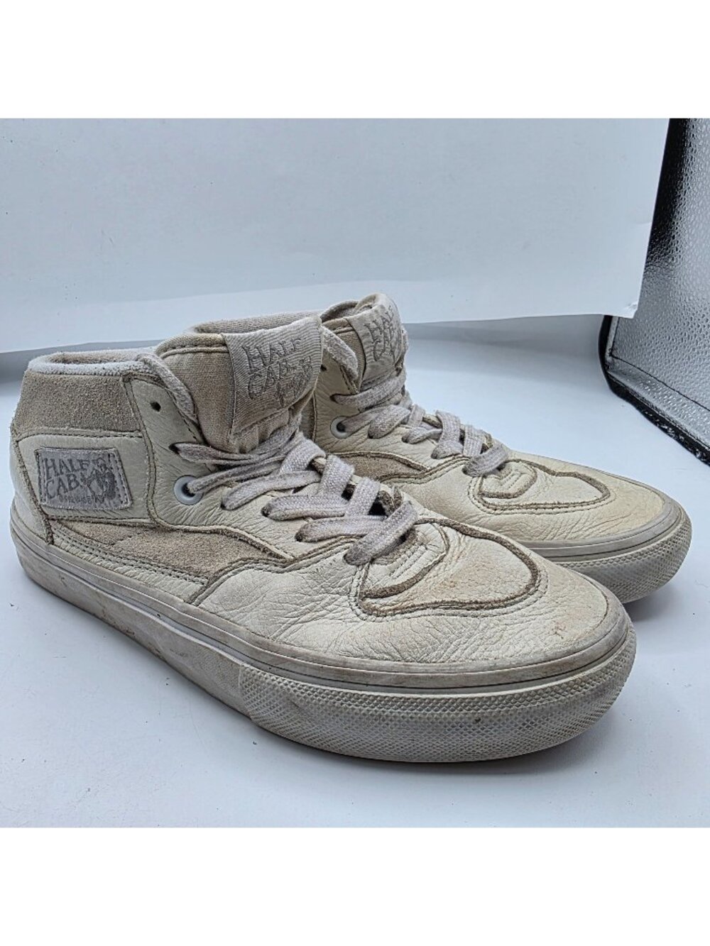 Vans Half Cab Mens Size 5 White Sneaker Shoes Casual Skateboarding Walking